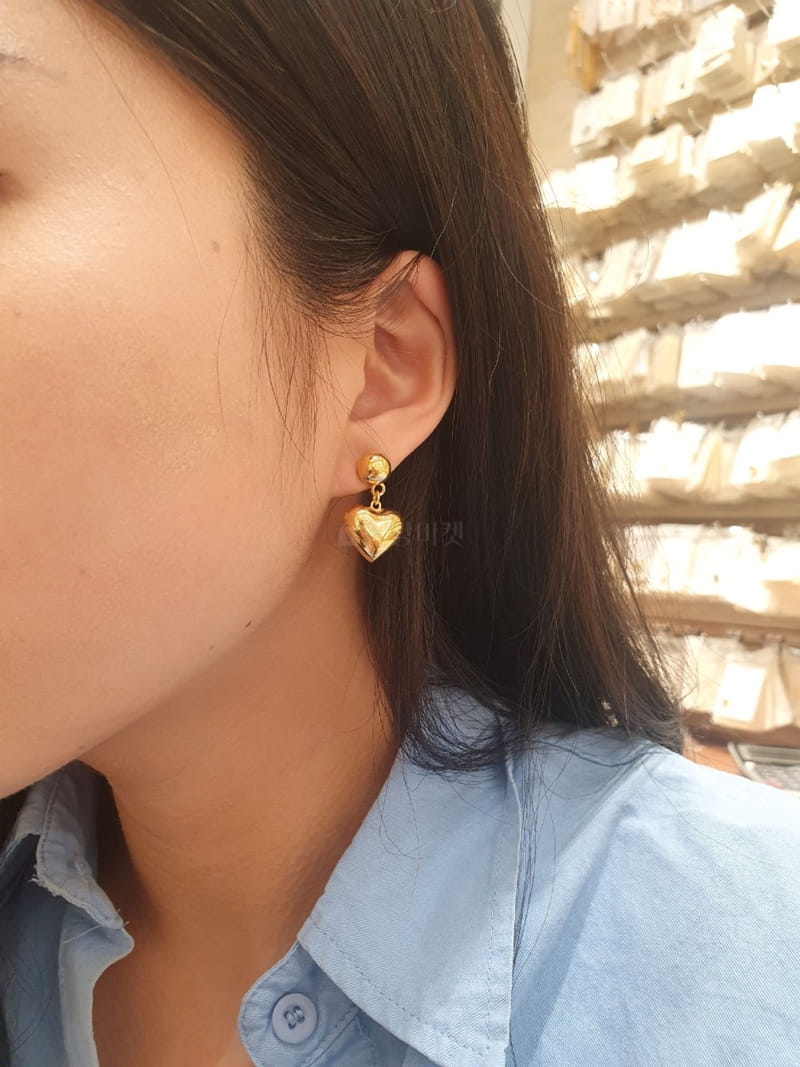 Cabinet - Korean Women Fashion - #momslook - Silver Gold Heart Earring - 5