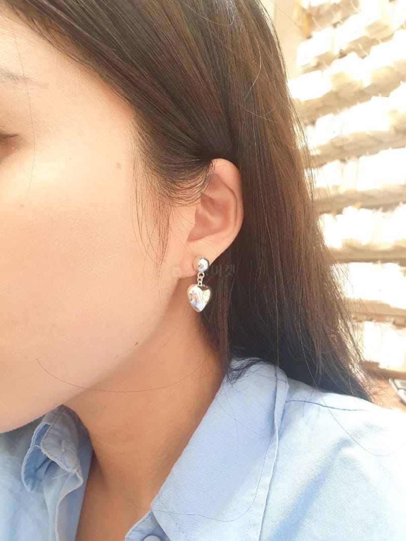 Cabinet - Korean Women Fashion - #thatsdarling - Silver Gold Heart Earring - 4