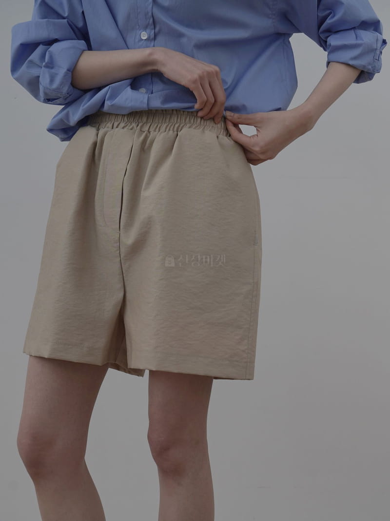 Comely - Korean Women Fashion - #vintageinspired - Half Pants - 11