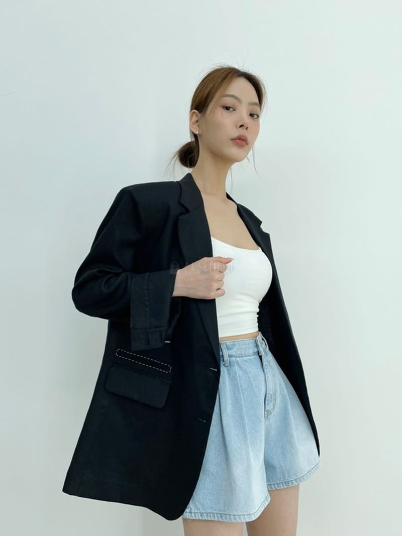 D2 - Korean Women Fashion - #shopsmall - Tag Wrinkle Denim Shorts