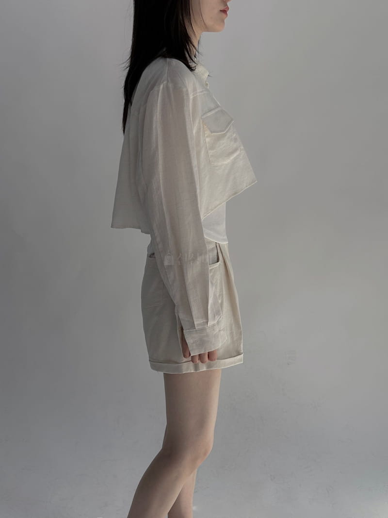 Dark Beige - Korean Women Fashion - #restrostyle - Ice Crop Shirt - 3