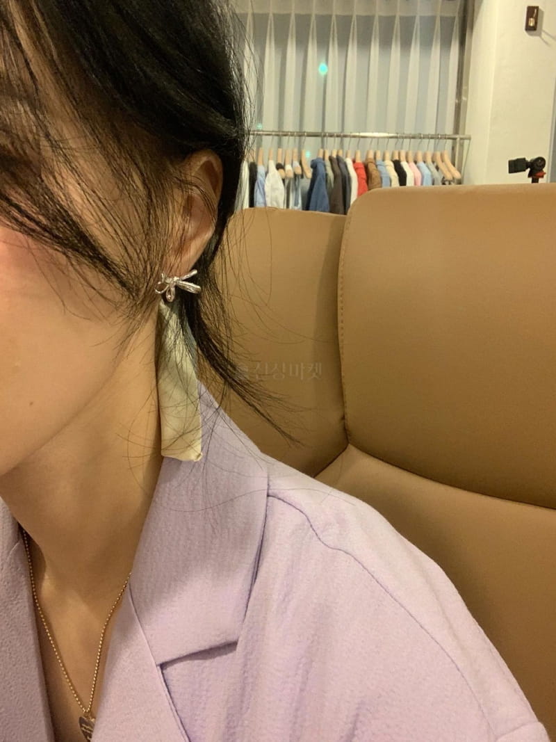 Giggle - Korean Women Fashion - #momslook - Butterfly Ribbon Earring - 3