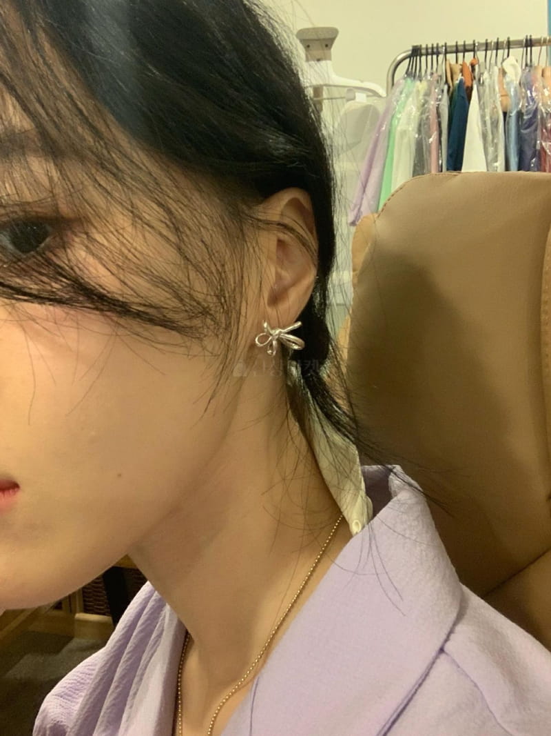Giggle - Korean Women Fashion - #momslook - Butterfly Ribbon Earring - 5