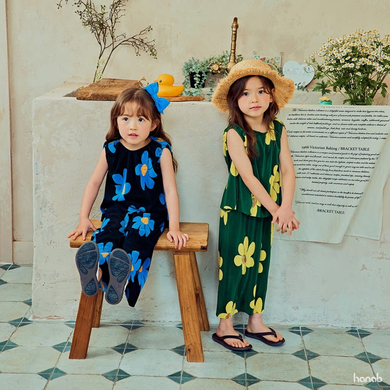 Hanab - Korean Children Fashion - #designkidswear - Big Flower Top Bottom Set - 2