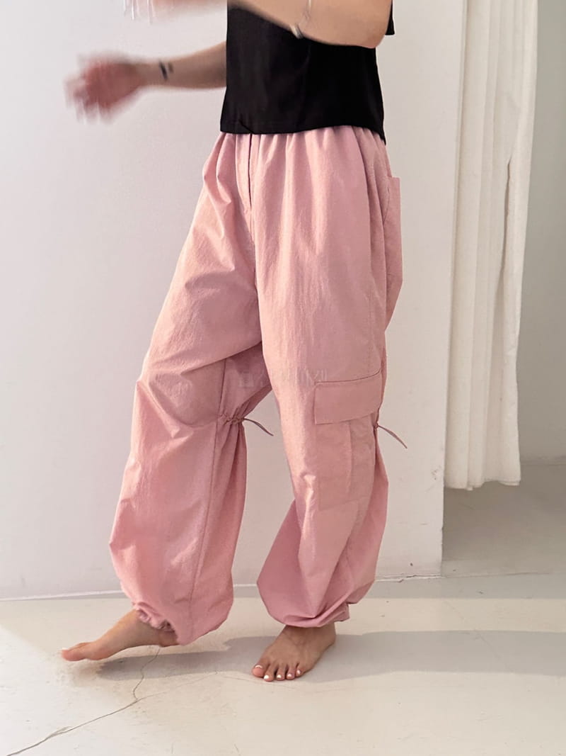 Lumiple - Korean Women Fashion - #momslook - Floral Pants - 12