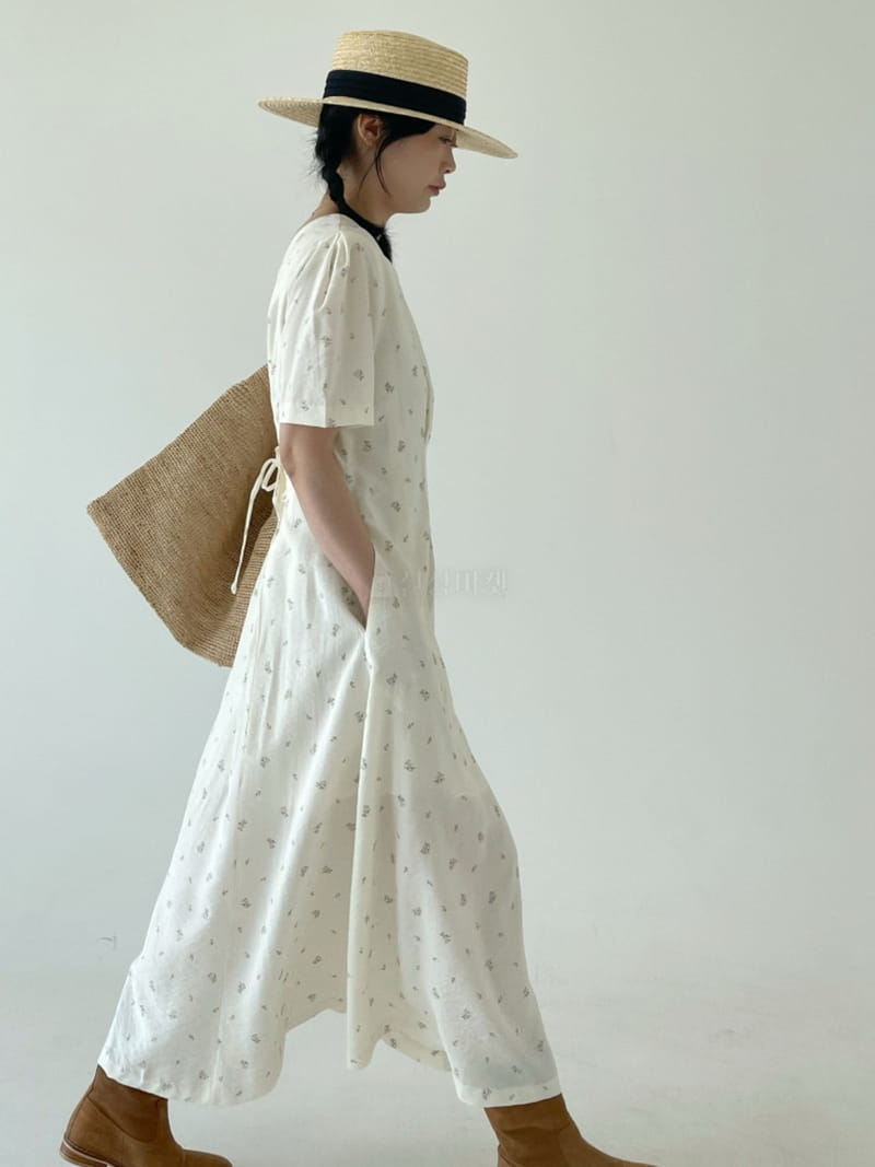 Oli Seoul - Korean Women Fashion - #vintageinspired - Ivory Sola One-piece - 4