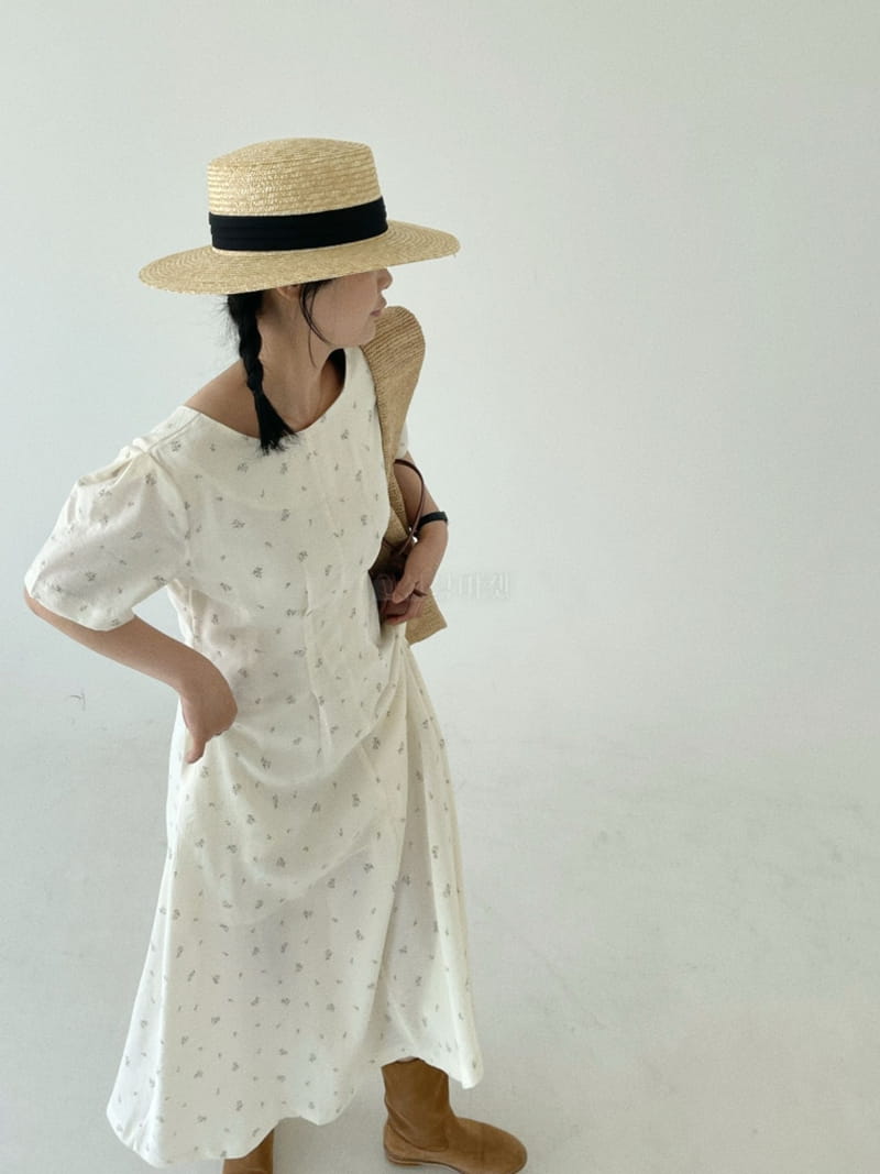 Oli Seoul - Korean Women Fashion - #womensfashion - Ivory Sola One-piece - 2