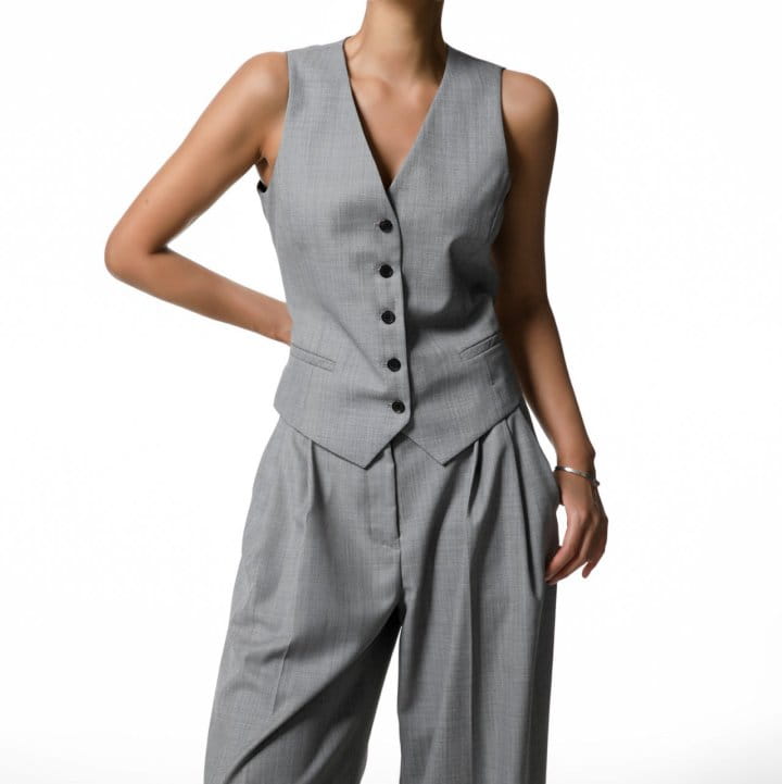 Paper Moon - Korean Women Fashion - #thelittlethings - Skin Set Up Vest - 9