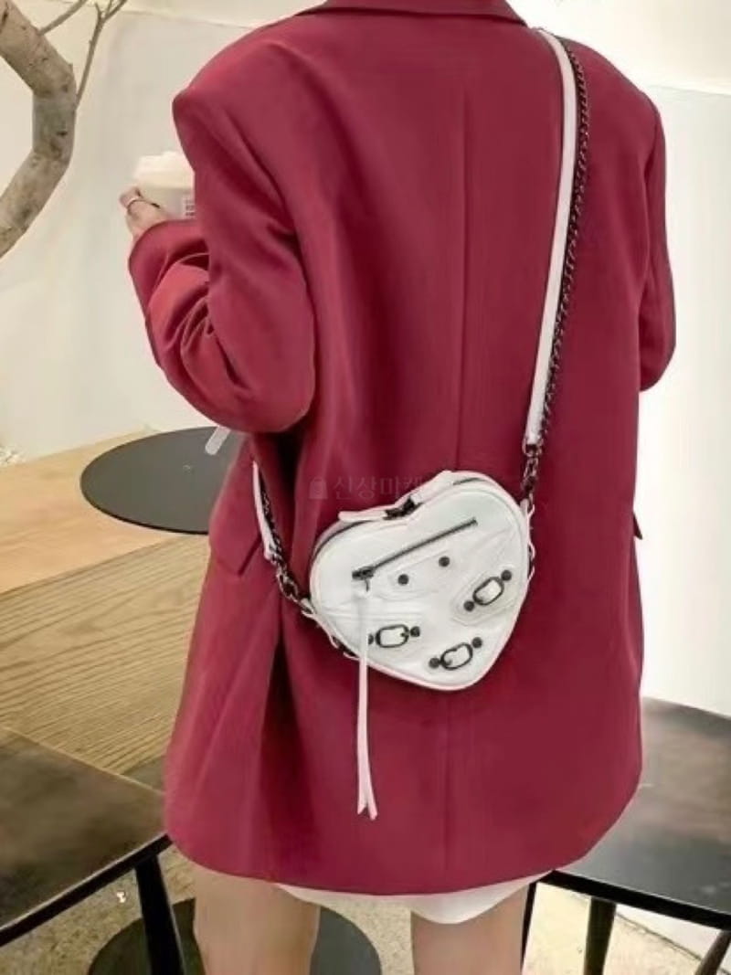 Trouvaille - Korean Women Fashion - #womensfashion - Heart Moter Cross Bag - 2
