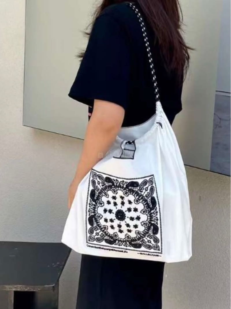 Trouvaille - Korean Women Fashion - #womensfashion - Paisely Tote Shoulder Bag - 6