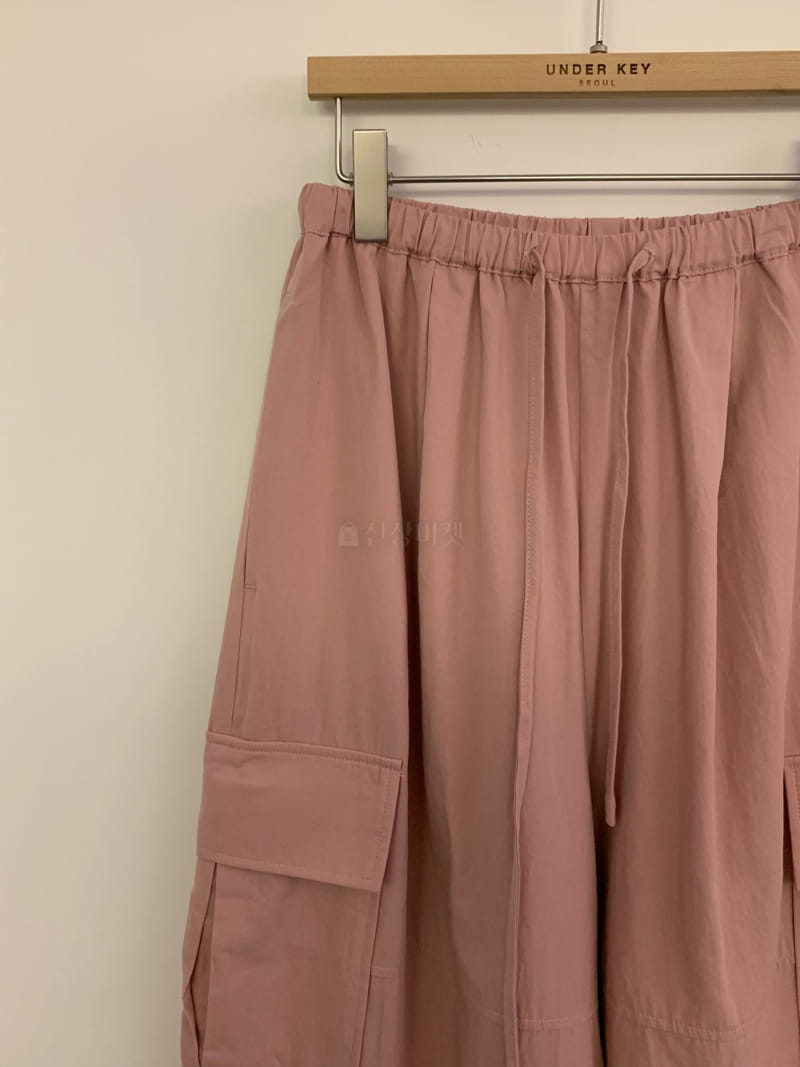 Underkey - Korean Women Fashion - #thelittlethings - Login Cargo Pants - 8