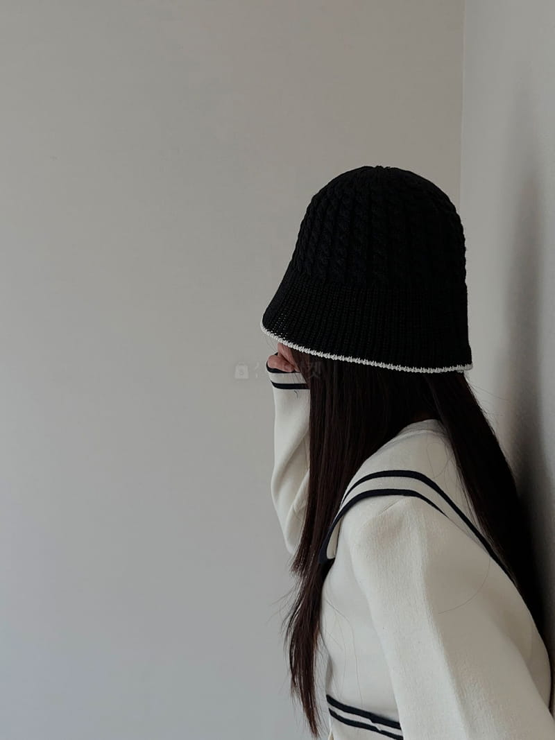 Unene Garden - Korean Women Fashion - #womensfashion - Cable Bucket Hat - 4