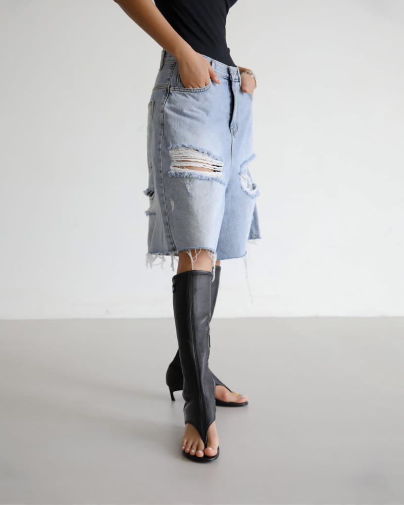Paper Moon - Korean Women Fashion - #momslook - Distroyed Shorts Jeans