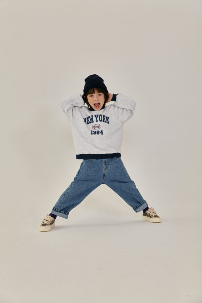 A-Market - Korean Children Fashion - #childrensboutique - New York Sweatshirt - 11