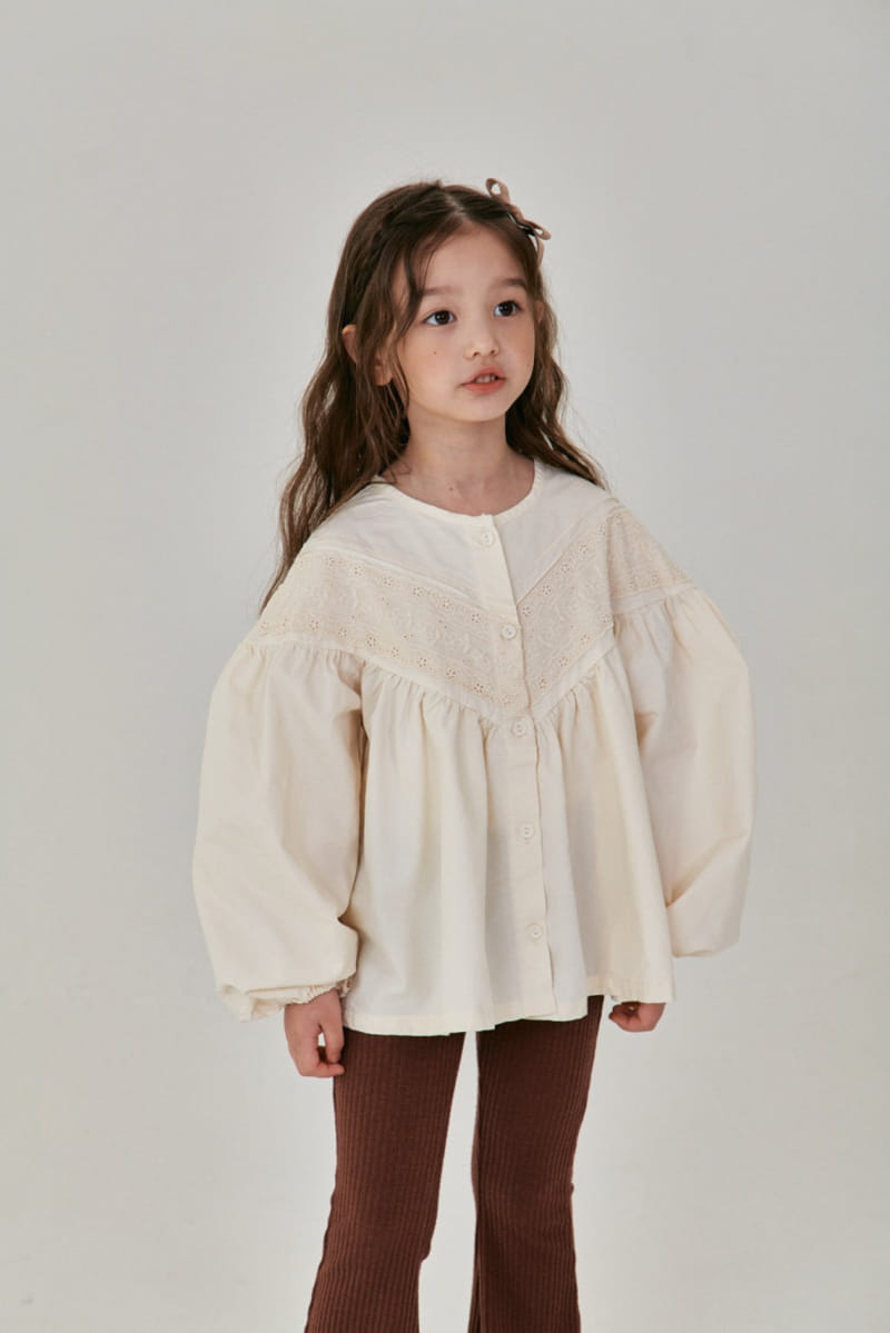 A-Market - Korean Children Fashion - #prettylittlegirls - V Lace Blouse