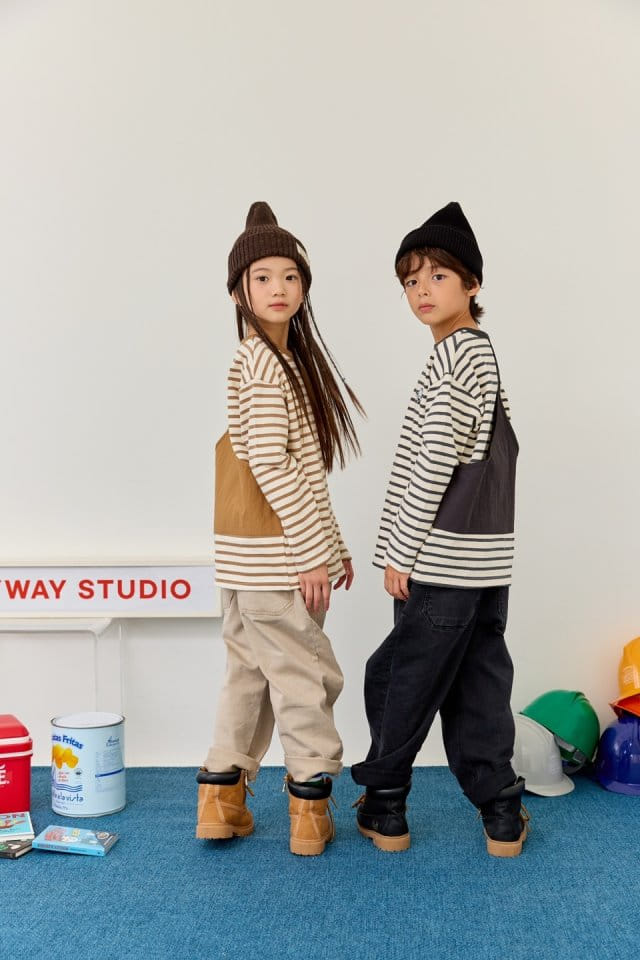 Apple Smile - Korean Children Fashion - #designkidswear - Back Pocket Tee - 7