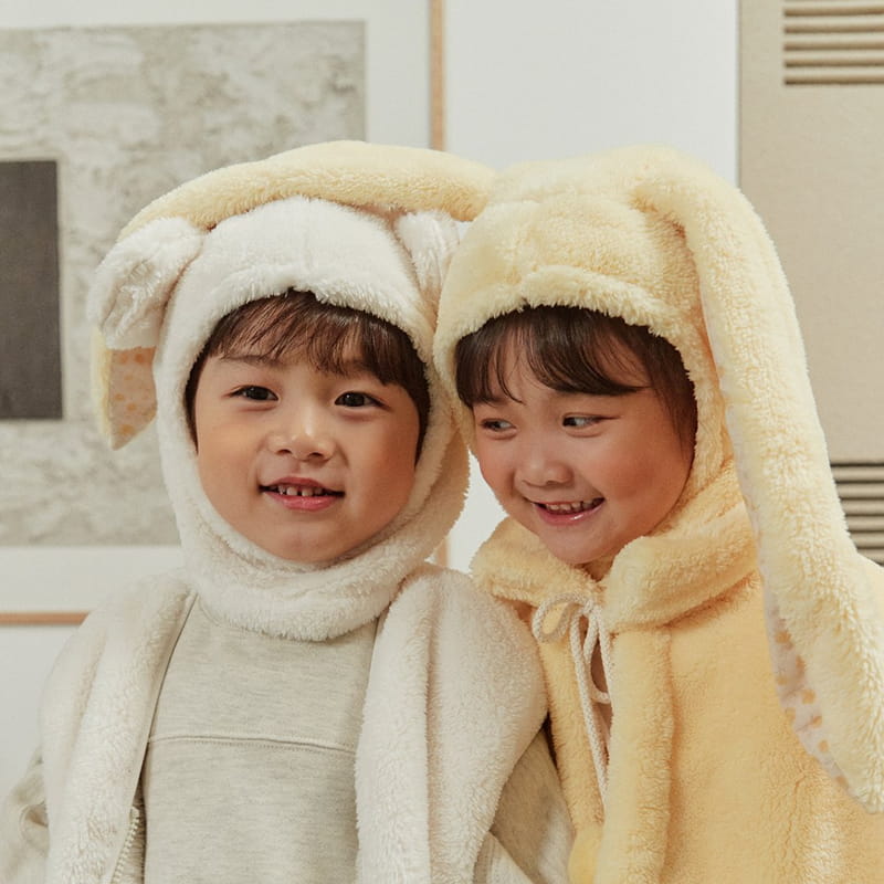 Here I Am - Korean Children Fashion - #kidsshorts - Kinder Bear Hat - 6