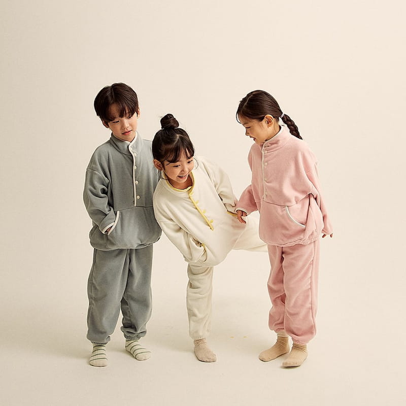 Here I Am - Korean Children Fashion - #littlefashionista - Hipen Fleece Set up - 6