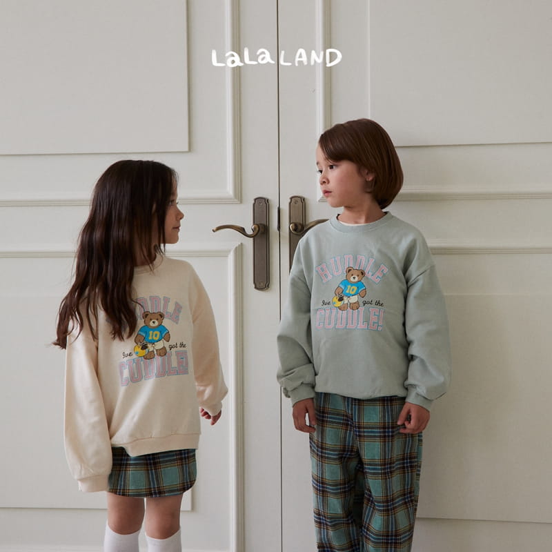 Lalaland - Korean Children Fashion - #designkidswear - Huddle Bear Sweatshirt - 10