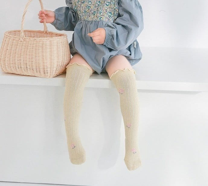 Miso - Korean Children Fashion - #stylishchildhood - Frisia Knee Socks - 5