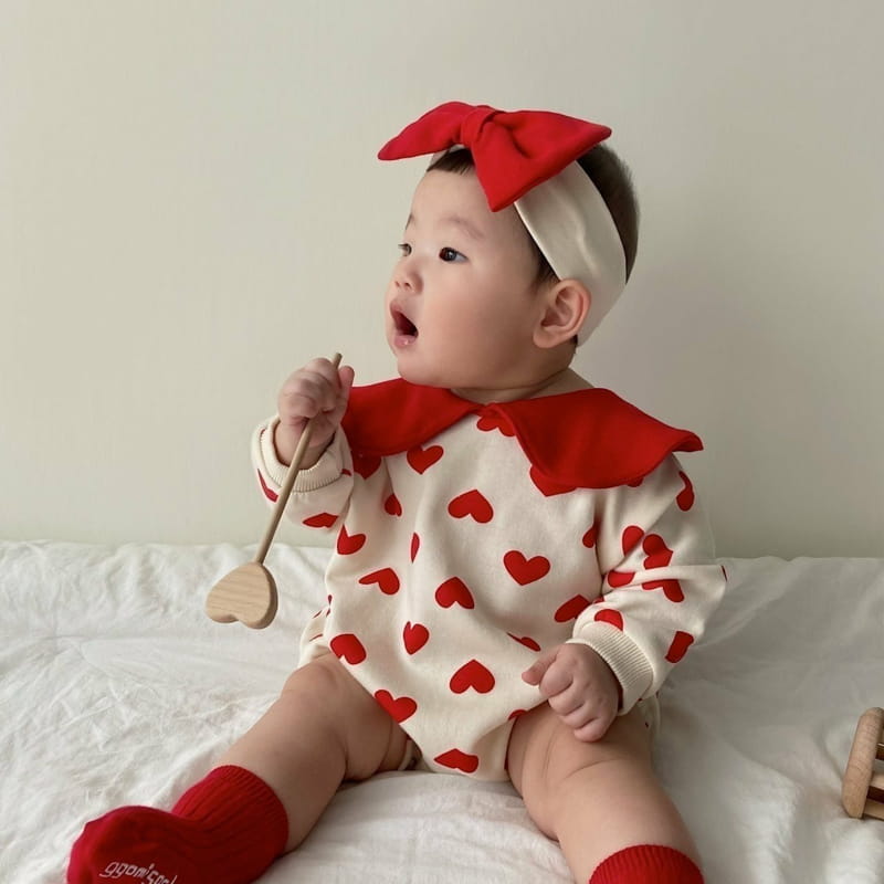 Moran - Korean Baby Fashion - #babyfever - Heart Collar Bodysuit - 8