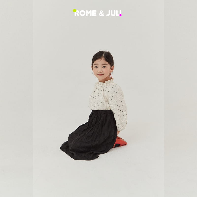 Rome Juli - Korean Children Fashion - #childofig - Dot Smocked Shirring Blouse - 6