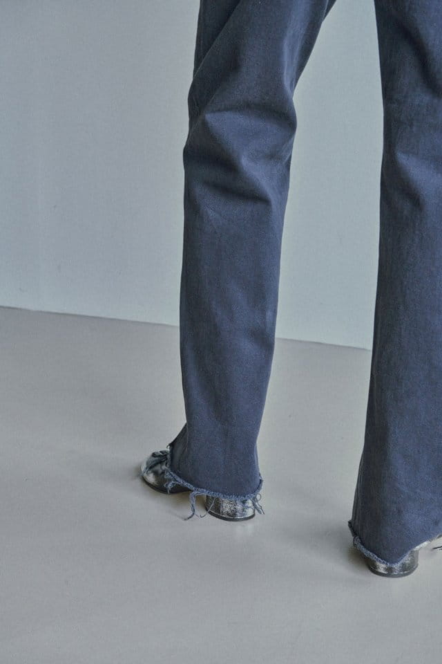 Charlotte - Korean Women Fashion - #shopsmall - 959 Slit Jeans - 7