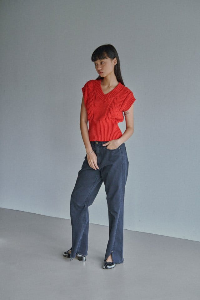 Charlotte - Korean Women Fashion - #thatsdarling - 959 Slit Jeans - 8