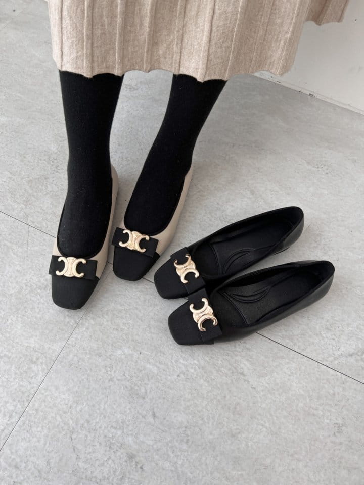 Golden Shoe - Korean Women Fashion - #momslook - 20 Flats - 5