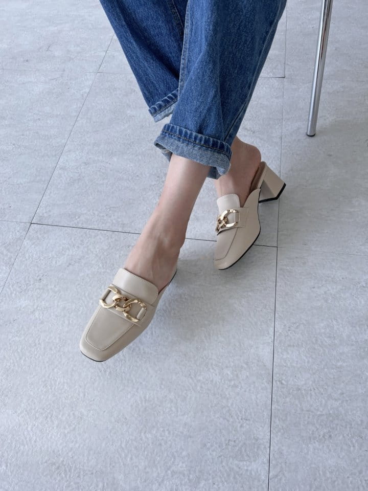 Golden Shoe - Korean Women Fashion - #momslook - 8051 Slippers - 2