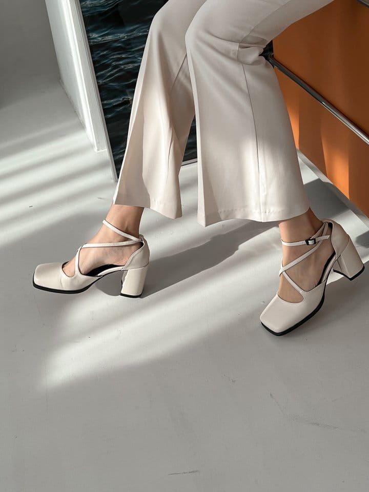Golden Shoe - Korean Women Fashion - #momslook - 2313 Sandals - 2