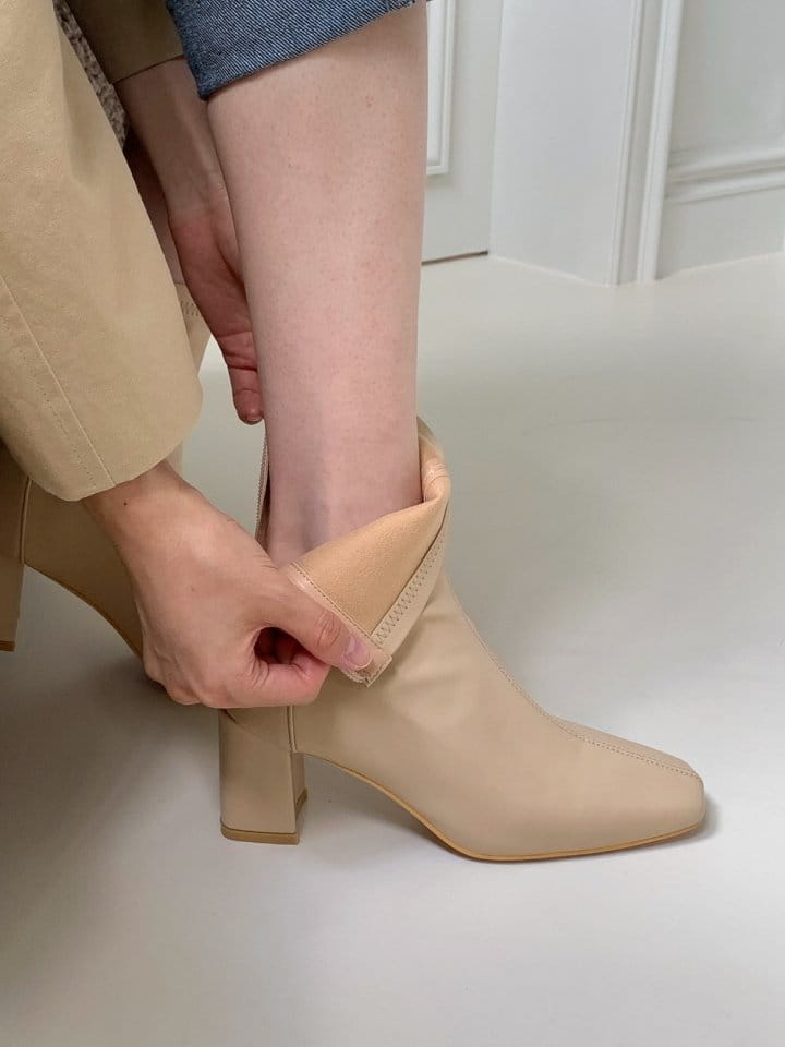 Golden Shoe - Korean Women Fashion - #womensfashion - 1003 Boots - 4