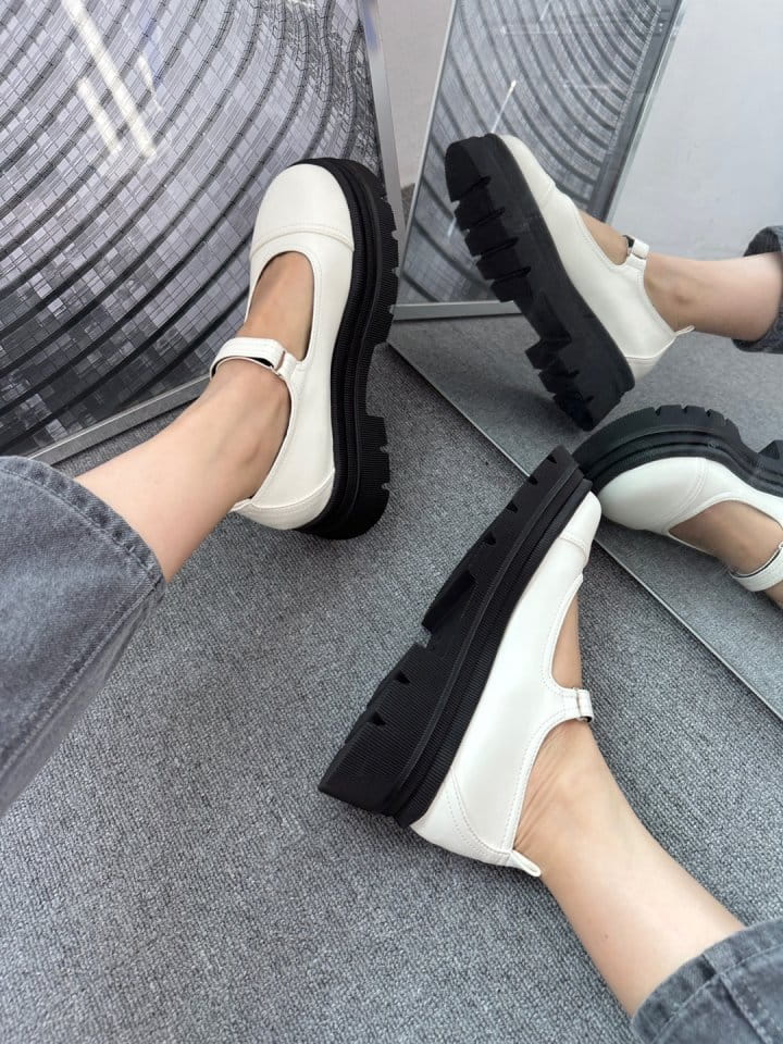 Golden Shoe - Korean Women Fashion - #womensfashion - 564 Flats - 3