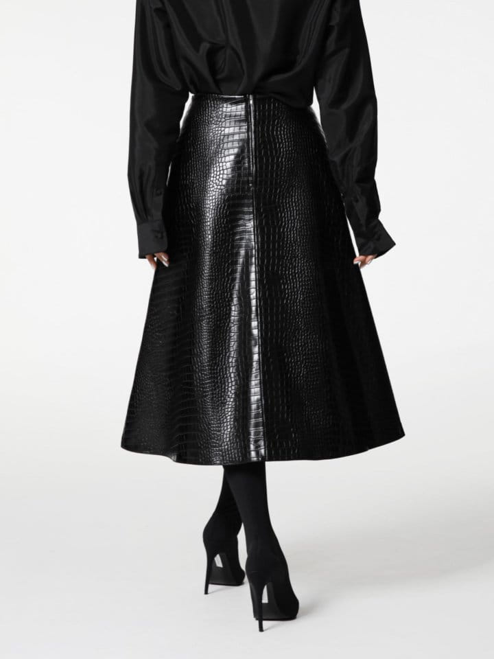 Paper Moon - Korean Women Fashion - #womensfashion - croco leather midi flared skirt - 4