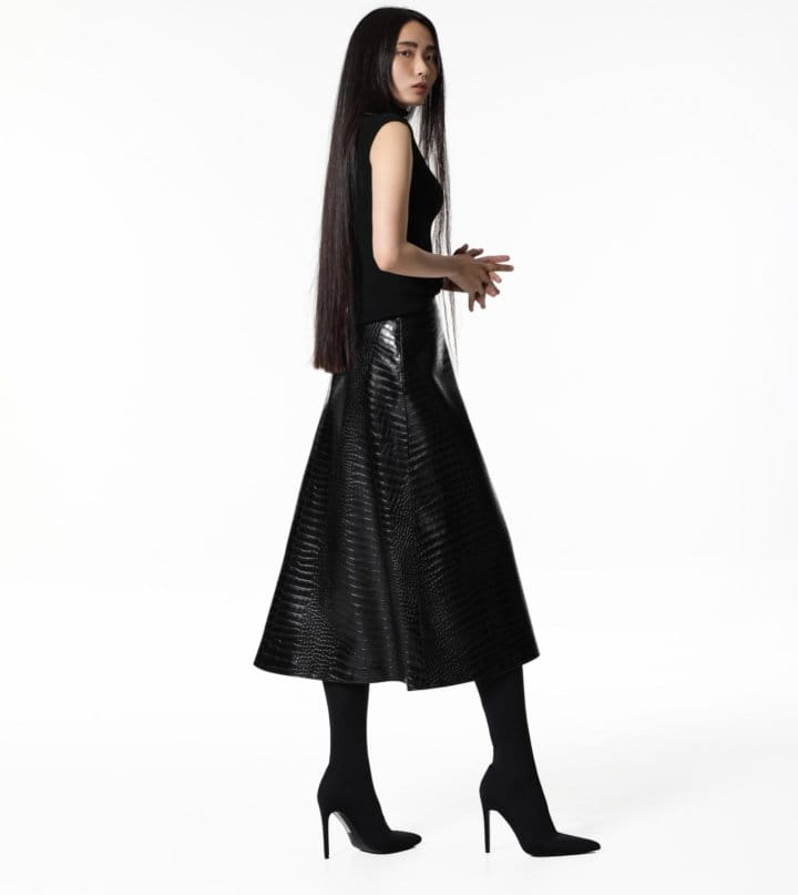 Paper Moon - Korean Women Fashion - #vintageinspired - croco leather midi flared skirt   - 3