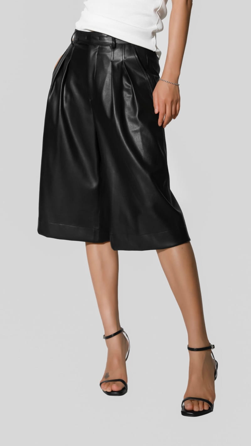 Paper Moon - Korean Women Fashion - #womensfashion - leather bermuda shorts - 12