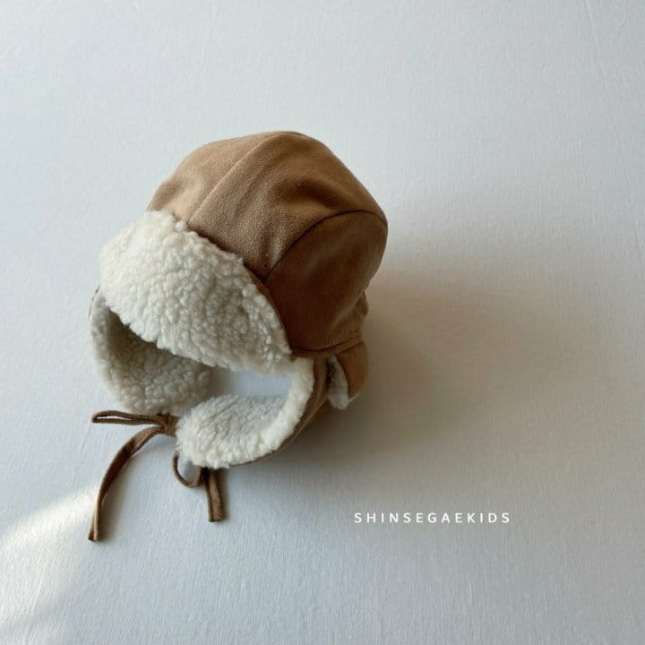 Shinseage Kids - Korean Children Fashion - #designkidswear - Suede Earmuffs Hat - 2
