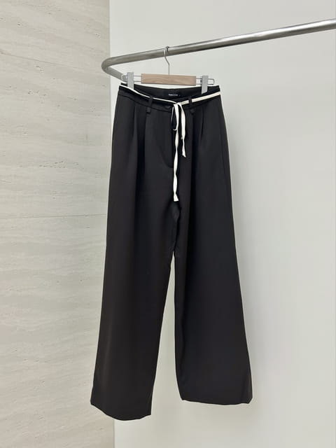 Vanilla - Korean Women Fashion - #momslook - Strap Pants - 12