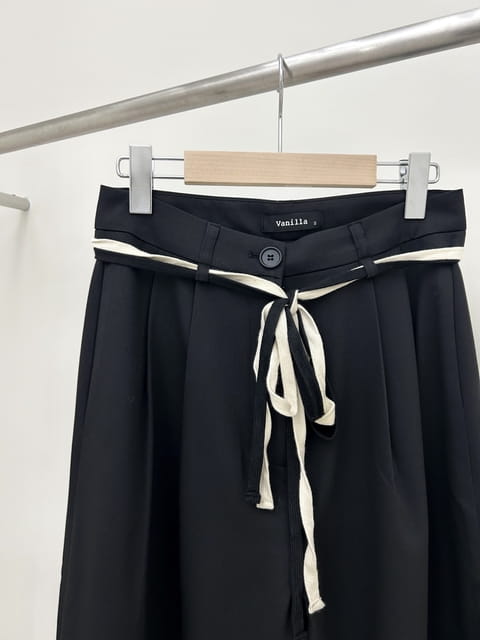 Vanilla - Korean Women Fashion - #womensfashion - Strap Pants - 9