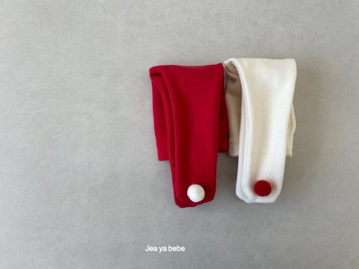 Jeaya & Mymi - Korean Baby Fashion - #babywear - Santa Foot Leggings - 2