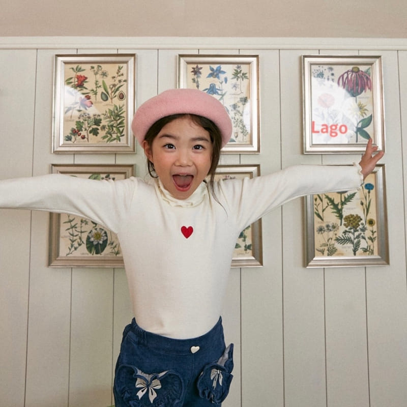 Lago - Korean Children Fashion - #Kfashion4kids - Heart Turtleneck Tee - 6