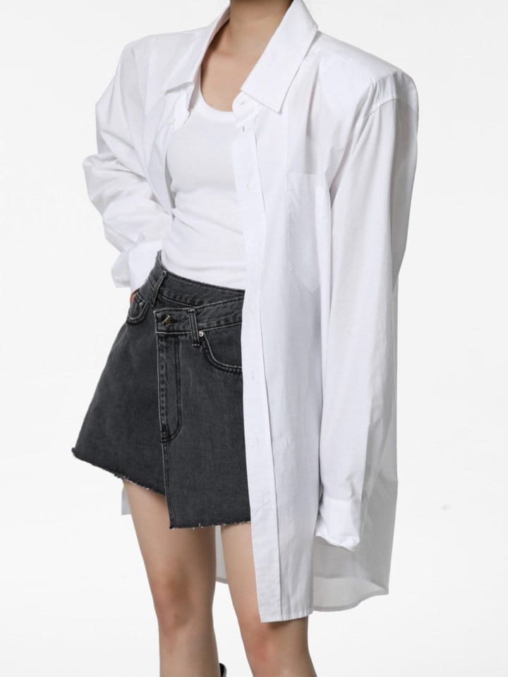Paper Moon - Korean Women Fashion - #womensfashion - maxi oversized padded shoulder cotton button down shirt - 3