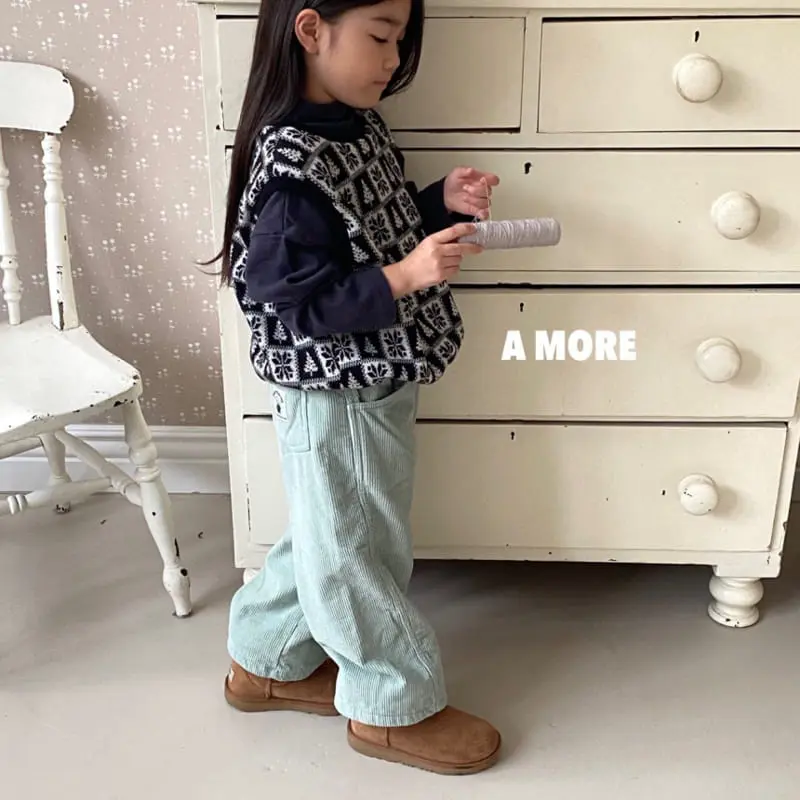 Amore - Korean Children Fashion - #childofig - Winter Forest Vest - 4