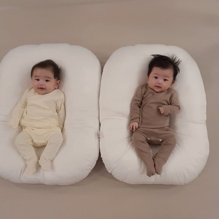 Bbabba - Korean Baby Fashion - #babyfever - Benet Muzi Bodysuit Leggings Bonnet Set