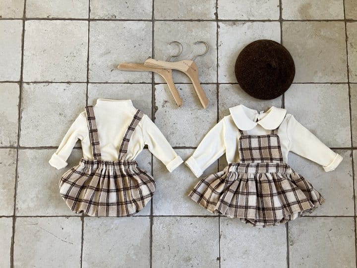 Bebe Nine - Korean Baby Fashion - #onlinebabyboutique - Latte Dungarees Skirt - 11