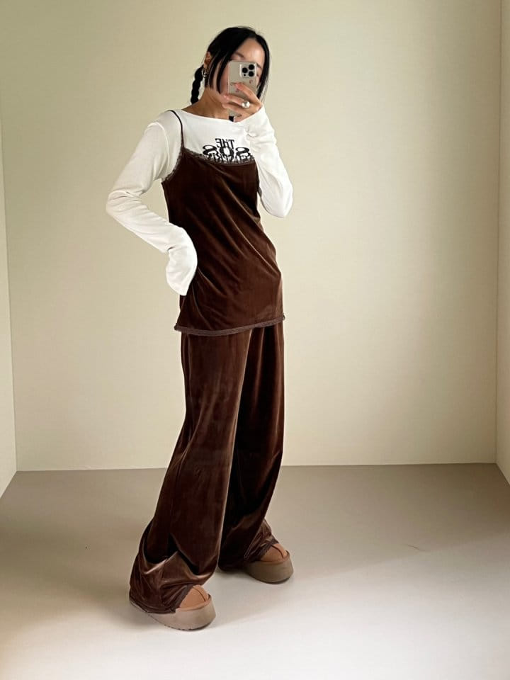 Bricklane - Korean Women Fashion - #womensfashion - Lace Velvet Pants - 11