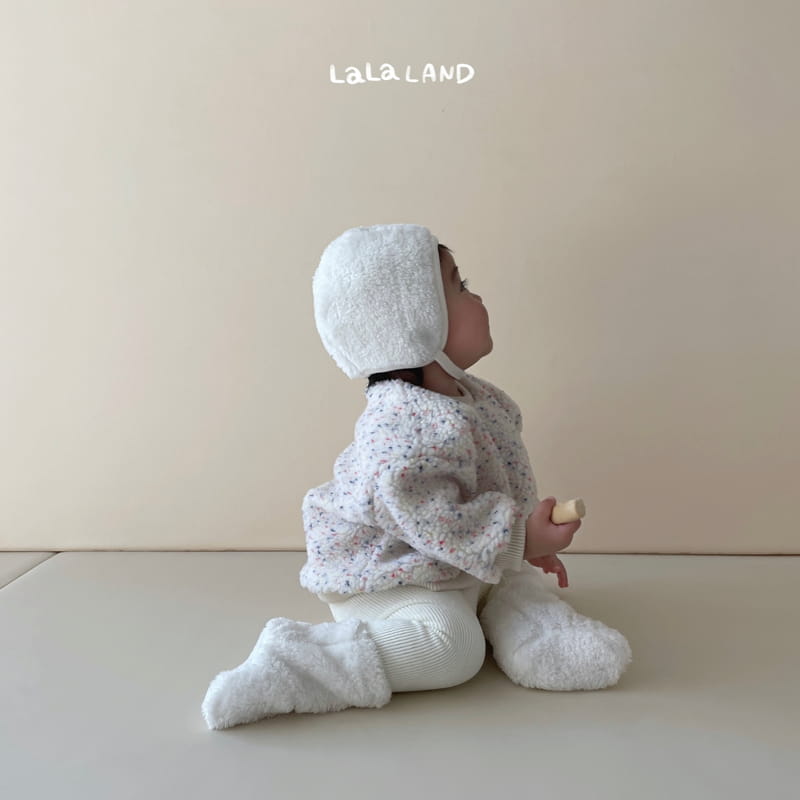 Lalaland - Korean Baby Fashion - #onlinebabyboutique - Bebe Fluffy Button Bonnet - 8
