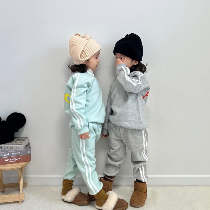 Little Rabbit - Korean Children Fashion - #kidsstore - Fleece V Neck Top Bottom Set - 5