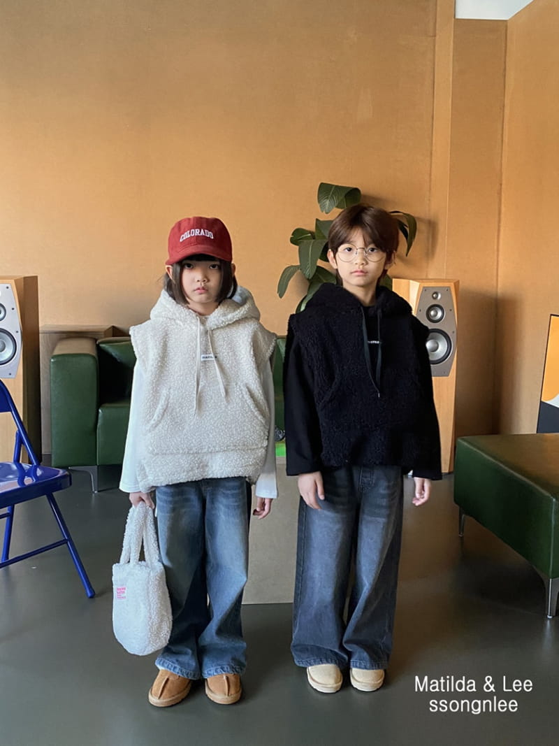 Matilda & Lee - Korean Children Fashion - #stylishchildhood - Bbogle Fluffy Hoody Vest - 2