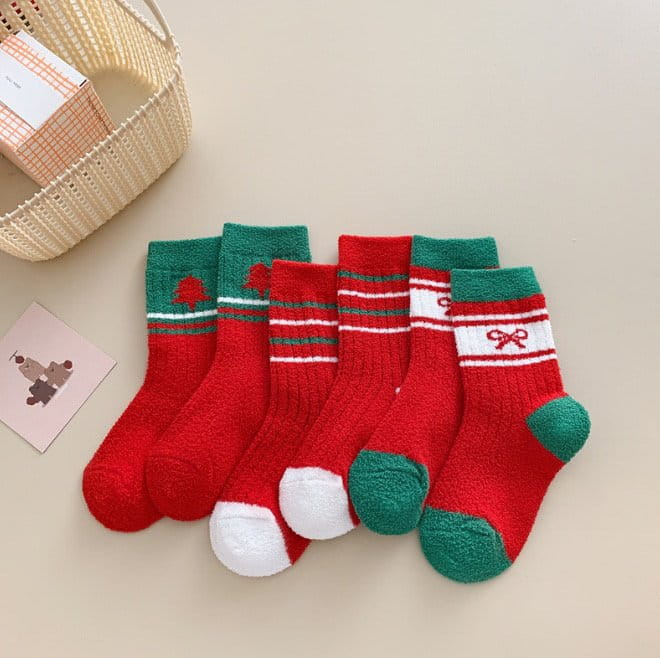 Miso - Korean Children Fashion - #kidzfashiontrend - Christmas Red Socks Set - 4